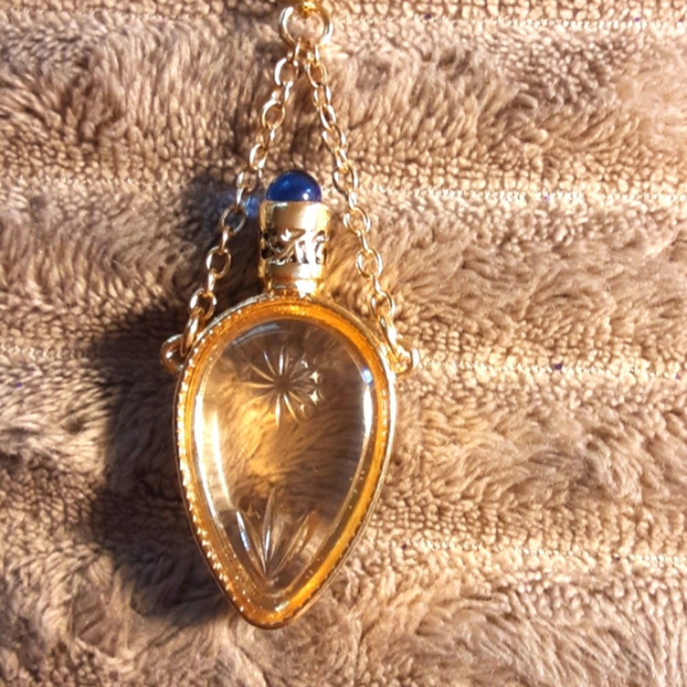 Handmade Victorian Style Perfume Bottle Necklace Goldtone - Picture 3 of 6